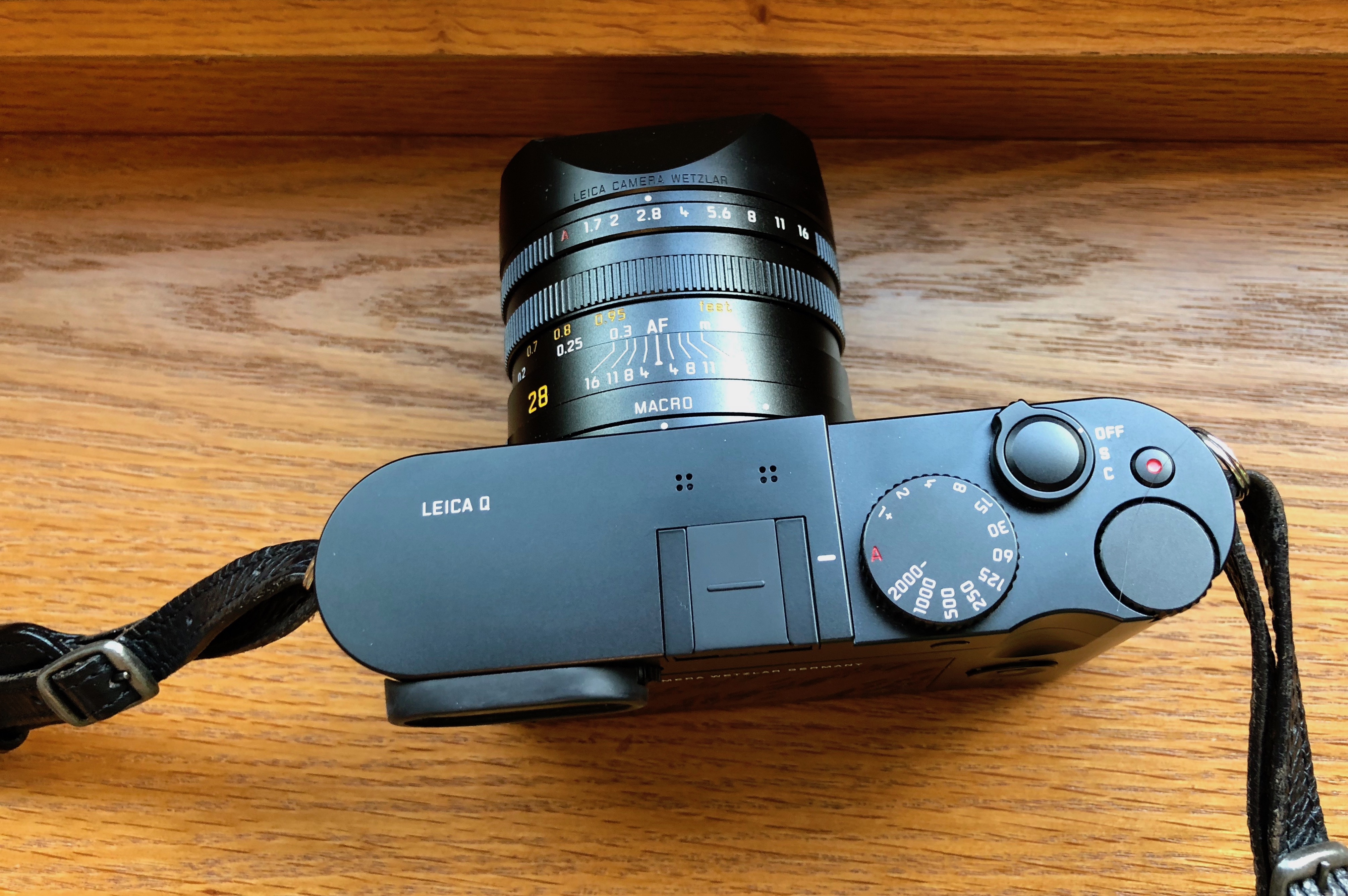 Leica Q is an Experience – 5 Minutes with Joe